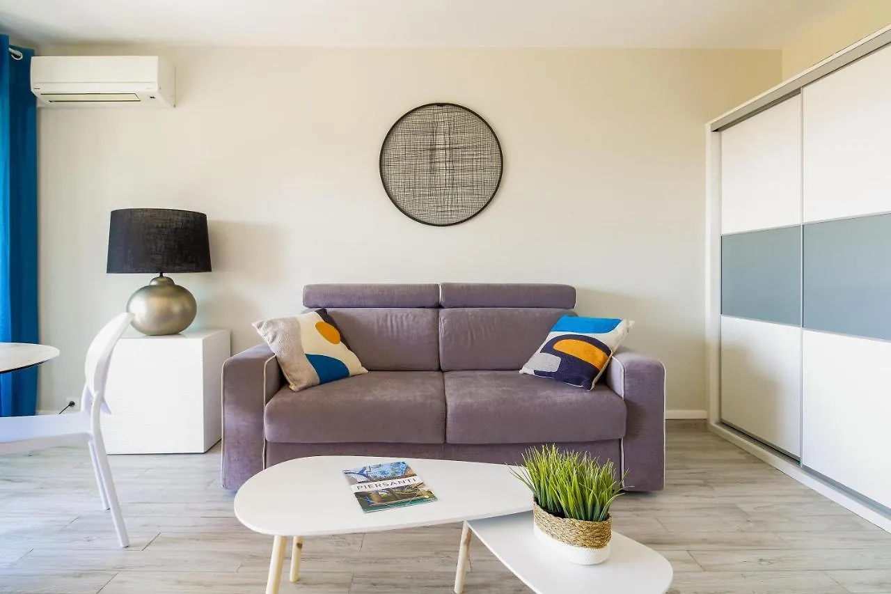 Select'Sohome - Studio Au Coeur Du Centre-Ville Du Lavandou A Quelques Pas De La Plage ! - Services Hoteliers - Arev Le Lavandou